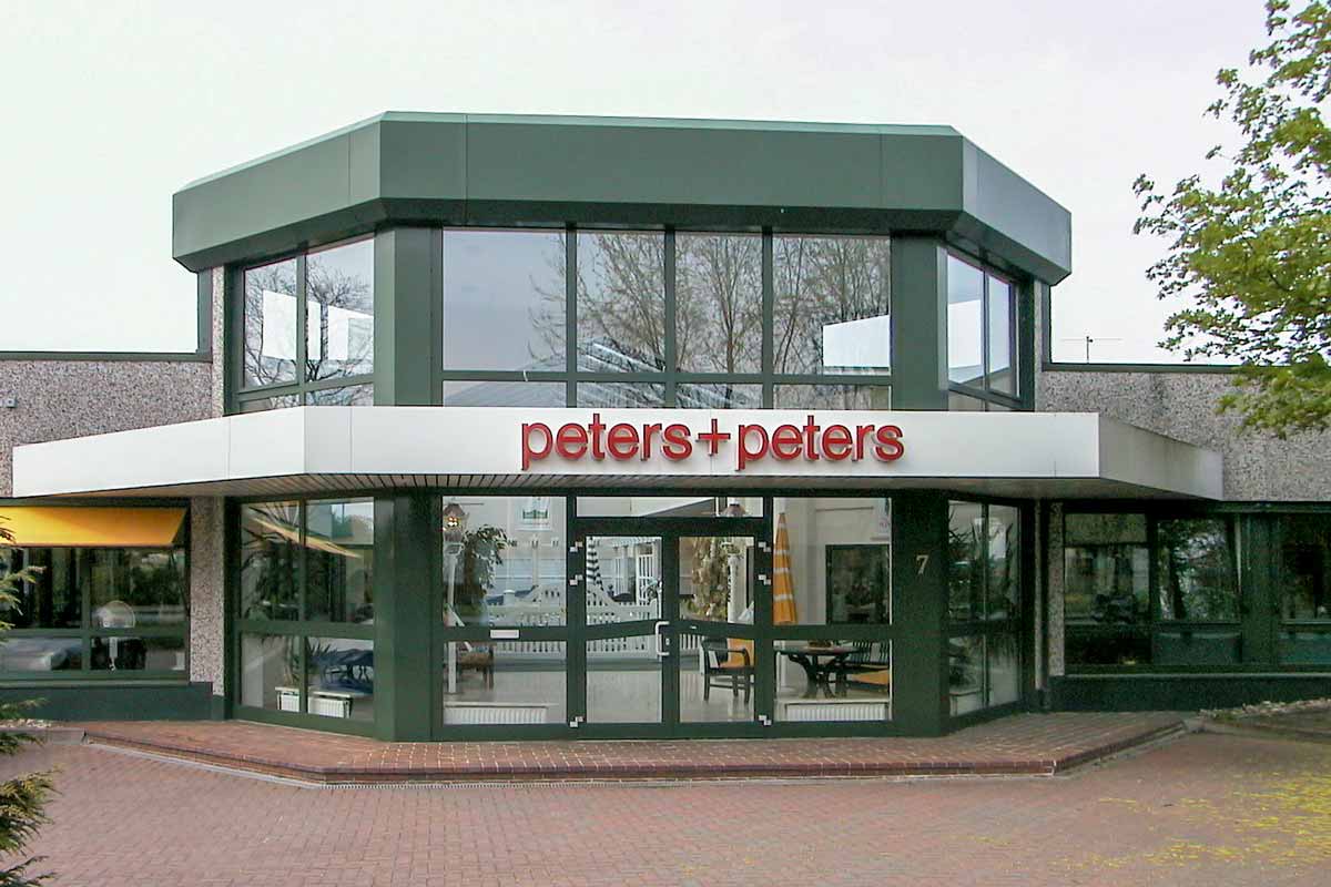 Peters + Peters GmbH - Außenansicht Firmengebäude in 24568 Kaltenkirchen